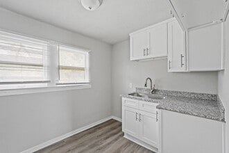 8402 Brockton St in Houston, TX - Building Photo - Building Photo