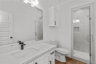 10 W Woodson Dr in Edinburg, TX - Building Photo - Building Photo
