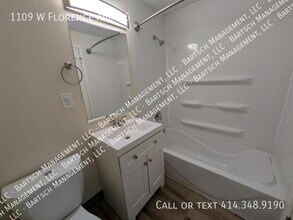 1109 W Florence St in Whitewater, WI - Building Photo - Building Photo