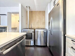 9694 W Chatfield Ave in Littleton, CO - Foto de edificio - Building Photo