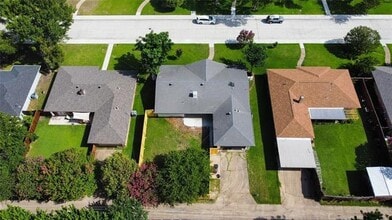 1520 Glenwick Dr in Plano, TX - Building Photo - Building Photo