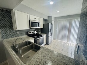 3130 Enclave Ct in Kissimmee, FL - Building Photo - Building Photo
