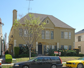 136 S Reeves Dr in Beverly Hills, CA - Building Photo - Building Photo