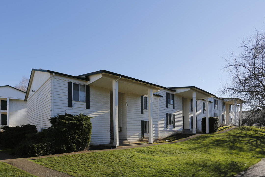 Kenneth Alan Apartments in Portland, OR - Building Photo