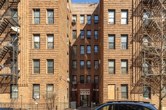 55 E 21st St in Brooklyn, NY - Foto de edificio - Building Photo