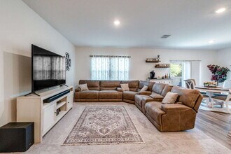 5628 Pearl Mdw in Converse, TX - Building Photo - Building Photo