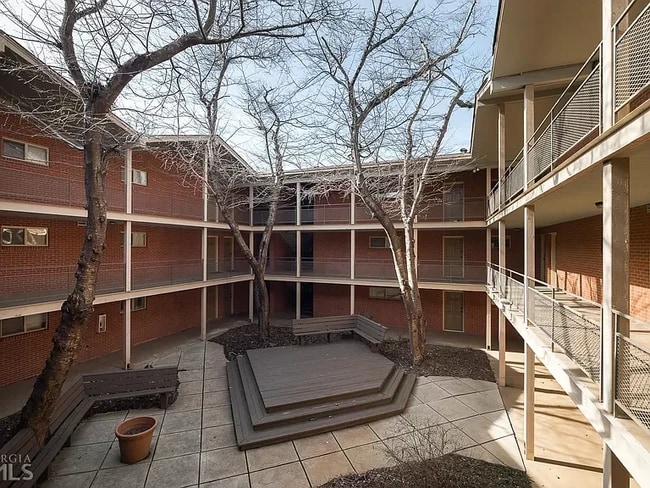 property at 250 Little St
