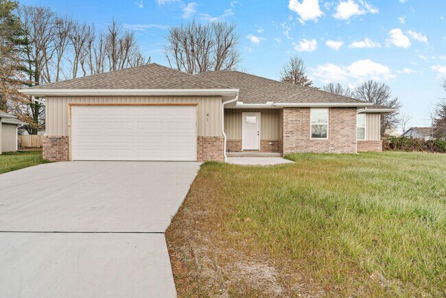 41 Whitley Ln in Monett, MO - Building Photo - Building Photo