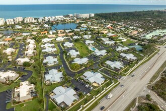 Oceanside Terrace in Jupiter, FL - Building Photo - Building Photo