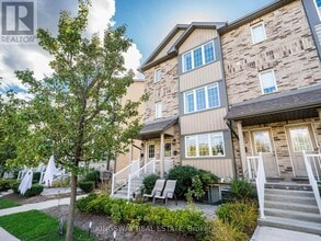 275 Old Huron Rd in Kitchener, ON - Building Photo - Building Photo