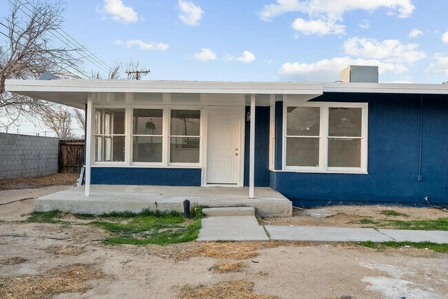 13057 Davenport St in North Edwards, CA - Building Photo - Building Photo