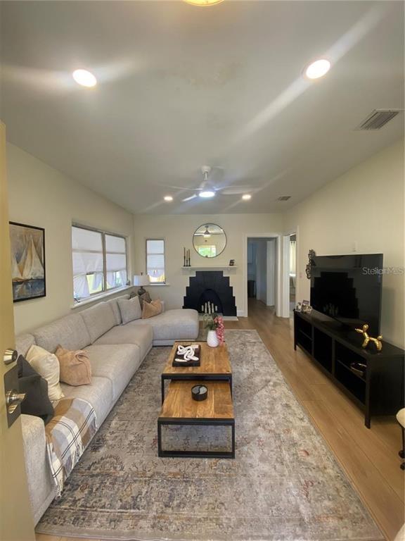 51 Aegean Ave in Tampa, FL - Building Photo - Building Photo