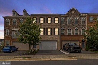 1774 Moultrie Terrace NE in Leesburg, VA - Building Photo - Building Photo