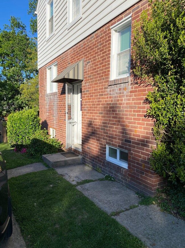 property at 1237 Circle Dr