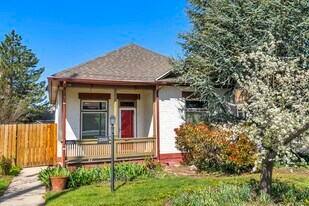 2268 S 900 E in Salt Lake City, UT - Building Photo