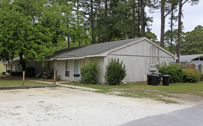 1612 Airport Rd in Panama City, FL - Building Photo - Building Photo