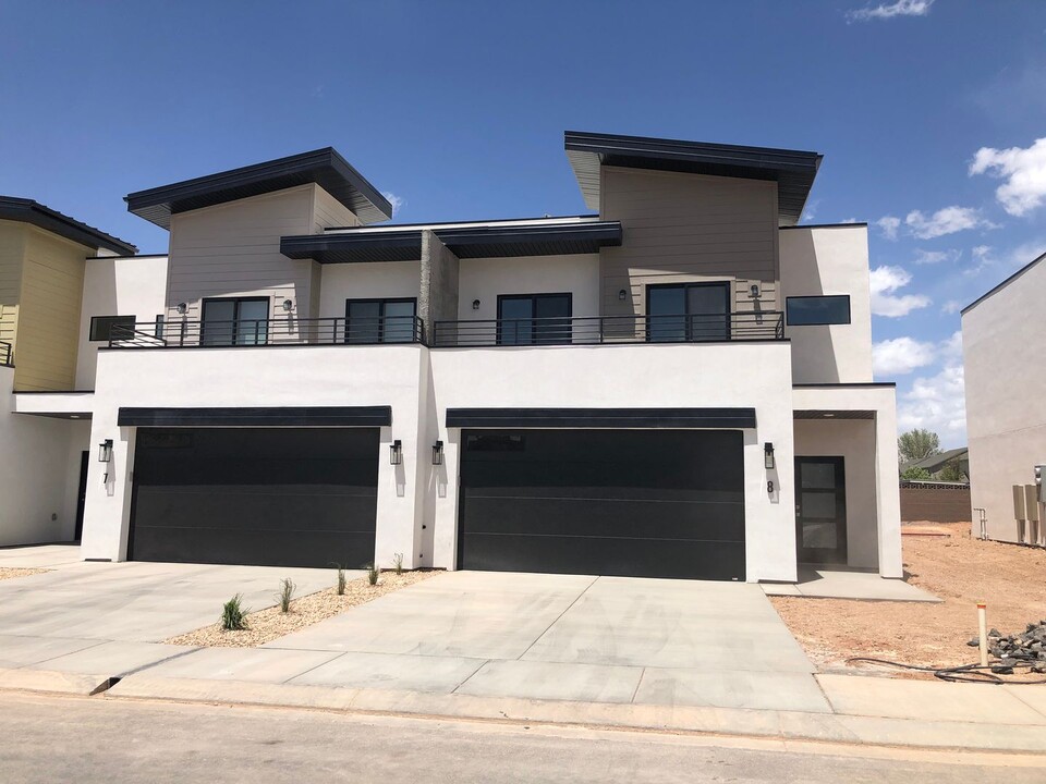 287 1425 N St in Cedar City, UT - Foto de edificio