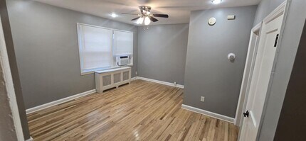 2827 Clearview Ave in Baltimore, MD - Building Photo - Building Photo