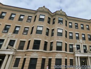 29 Park Dr in Boston, MA - Building Photo - Building Photo