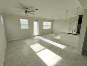 1242 Sandwedge St in Four Corners, FL - Building Photo - Building Photo