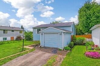 3747 Christie Rd W in Columbus, OH - Building Photo - Building Photo