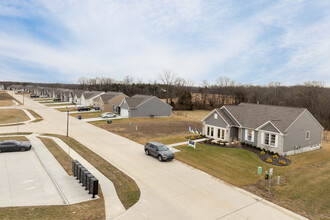 The Estates at Pinckney Ridge in Warrenton, MO - Building Photo - Building Photo