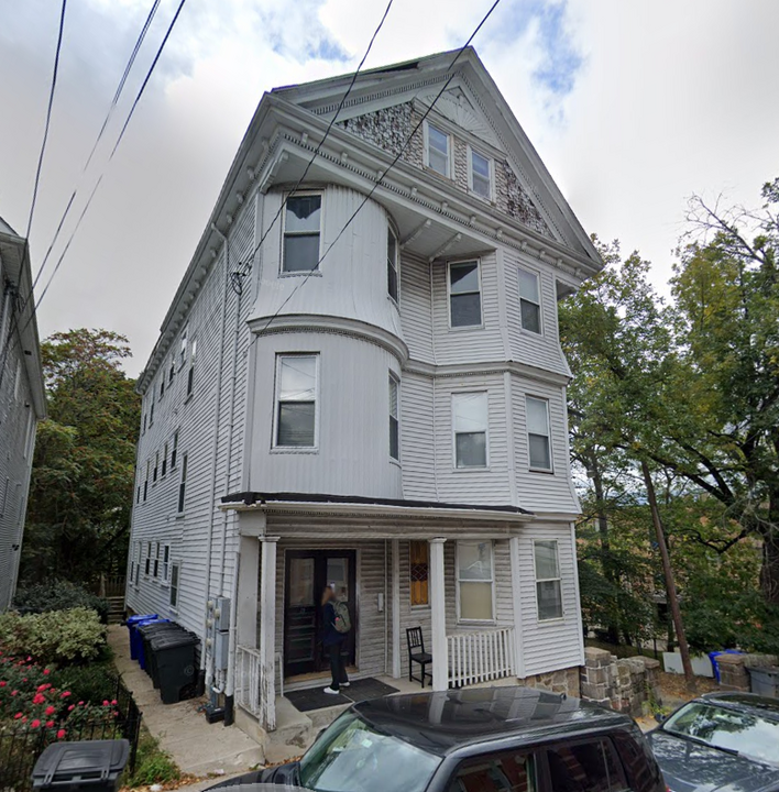 19 Parker Hill Ave, Unit 3 in Boston, MA - Foto de edificio