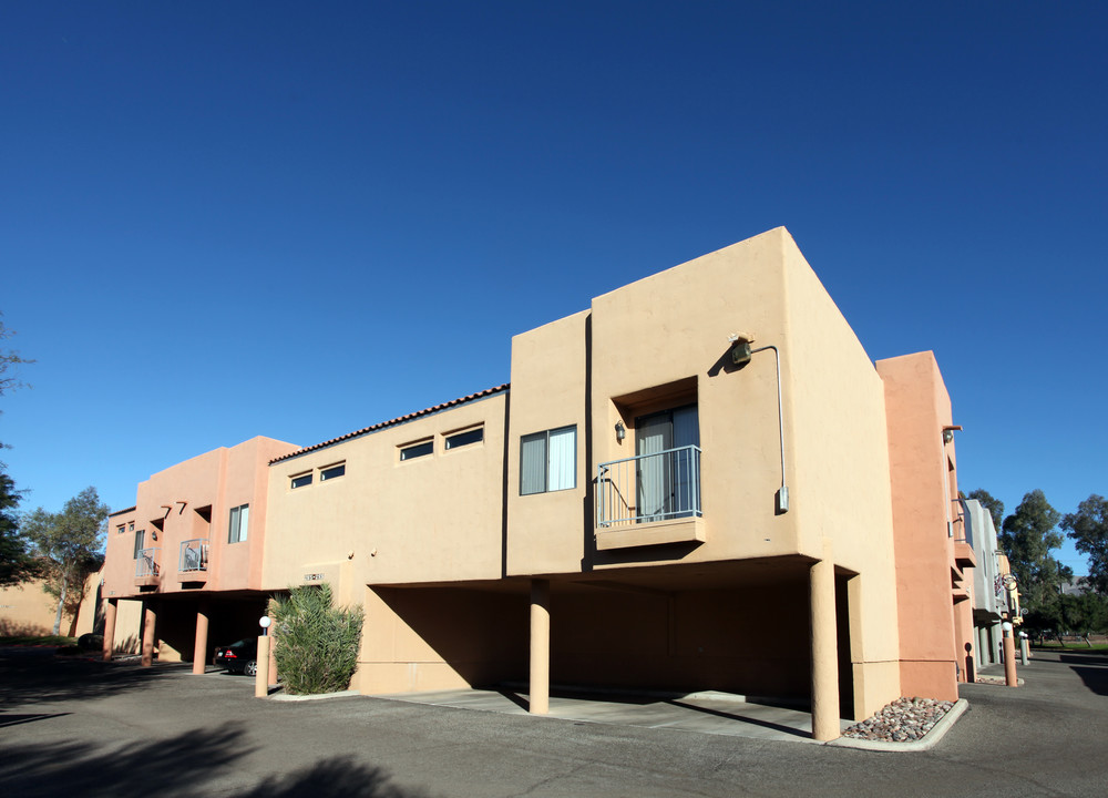 Rio Cancion in Tucson, AZ - Foto de edificio