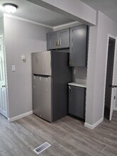 7406 Oakland Ave in Detroit, MI - Building Photo - Building Photo