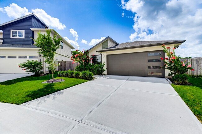 3032 Gunnersbury Dr in Houston, TX - Building Photo - Building Photo