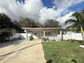 5715 Arthur St in Hollywood, FL - Building Photo