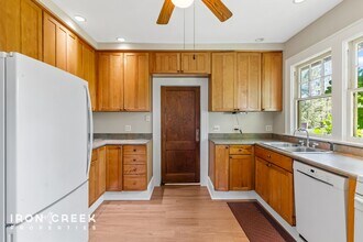 144 Chatham Rd in Asheville, NC - Building Photo - Building Photo