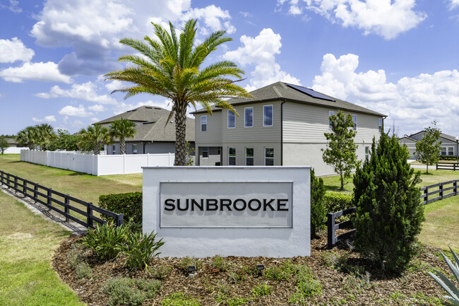 Sunbrooke by Ashton Woods in St. Cloud, FL - Foto de edificio - Building Photo