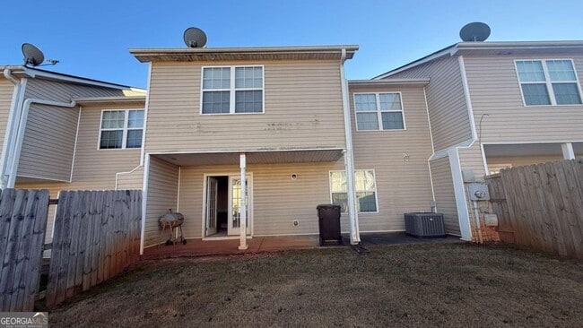 5025 Village Run Dr in Mcdonough, GA - Building Photo - Building Photo