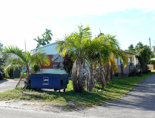 2810-2814 Fillmore St in Hollywood, FL - Building Photo - Building Photo