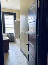 4015 Eastern Ave, Unit 4 in Cincinnati, OH - Building Photo - Building Photo
