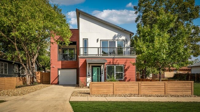 1417 E Crockett St in San Antonio, TX - Building Photo - Building Photo