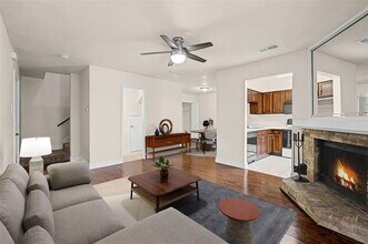 1101 Brighton Dr in Arlington, TX - Building Photo - Building Photo