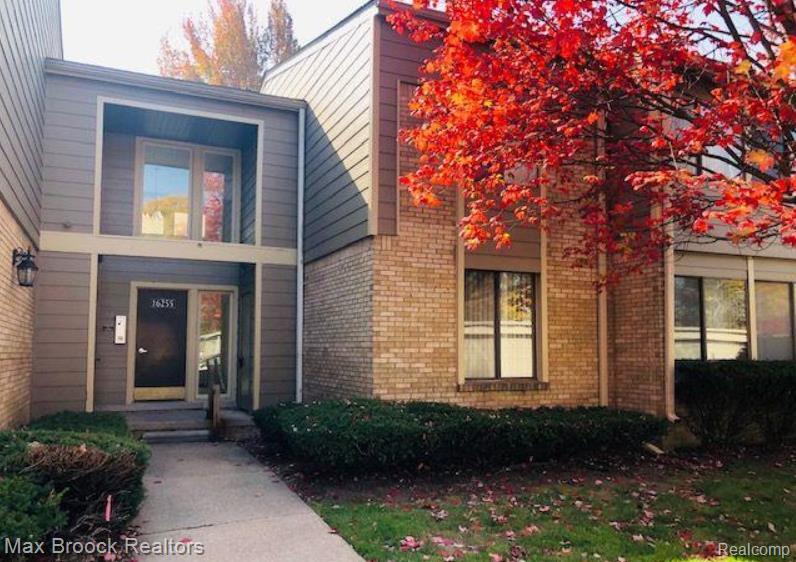16255 W Nine Mile Rd in Southfield, MI - Building Photo