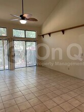 3117 E Oasis De Palmeras in Tucson, AZ - Building Photo - Building Photo