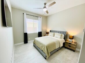 2506 E Pleasant Ln in Phoenix, AZ - Building Photo - Building Photo