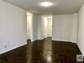 EAST 35 STREET in New York, NY - Building Photo - Building Photo