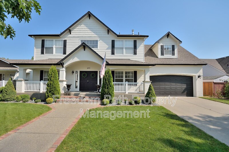2575 W Palais Dr in Coeur d'Alene, ID - Building Photo