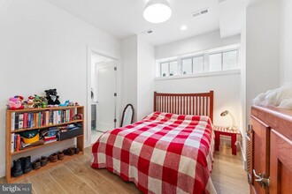 1775 Swann St NW in Washington, DC - Building Photo - Building Photo