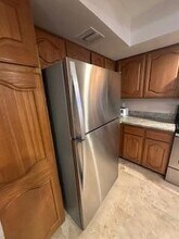 12212 N Paradise Vlg Pkwy S in Phoenix, AZ - Foto de edificio - Building Photo