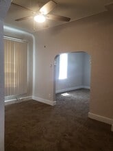 11384 Nagel St in Hamtramck, MI - Building Photo - Building Photo