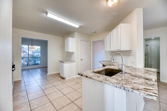 7210 Fox Hall Ln in Humble, TX - Building Photo - Building Photo