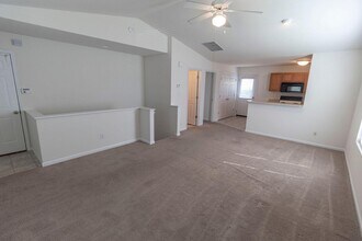 3324 E St Charles Rd in Columbia, MO - Building Photo - Building Photo