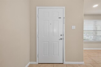 3026 Village Creek Dr in Katy, TX - Building Photo - Building Photo