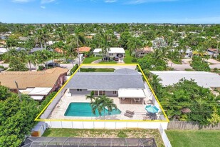 4400 NE 17th Ave in Oakland Park, FL - Building Photo